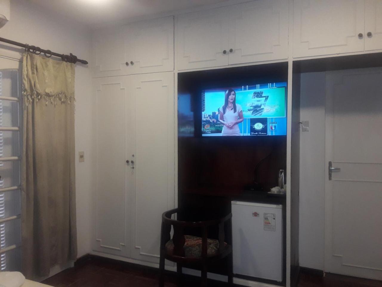 Hotel Casa Jardin 亚松森 外观 照片