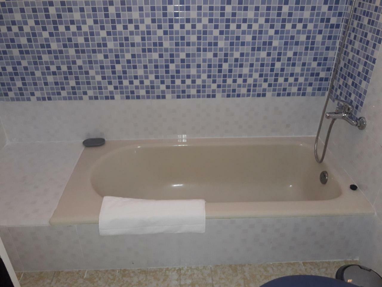 Hotel Casa Jardin 亚松森 外观 照片