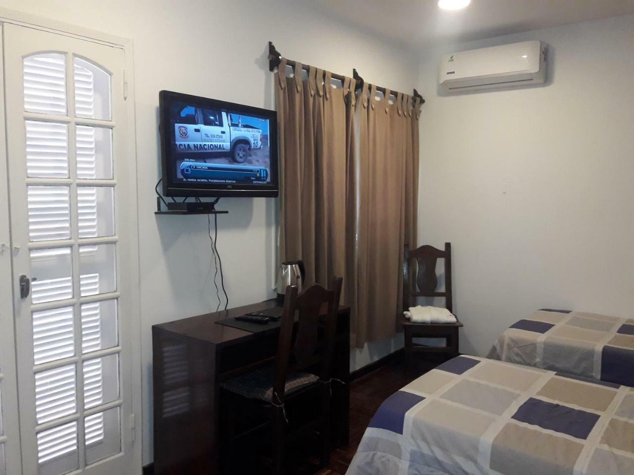 Hotel Casa Jardin 亚松森 外观 照片