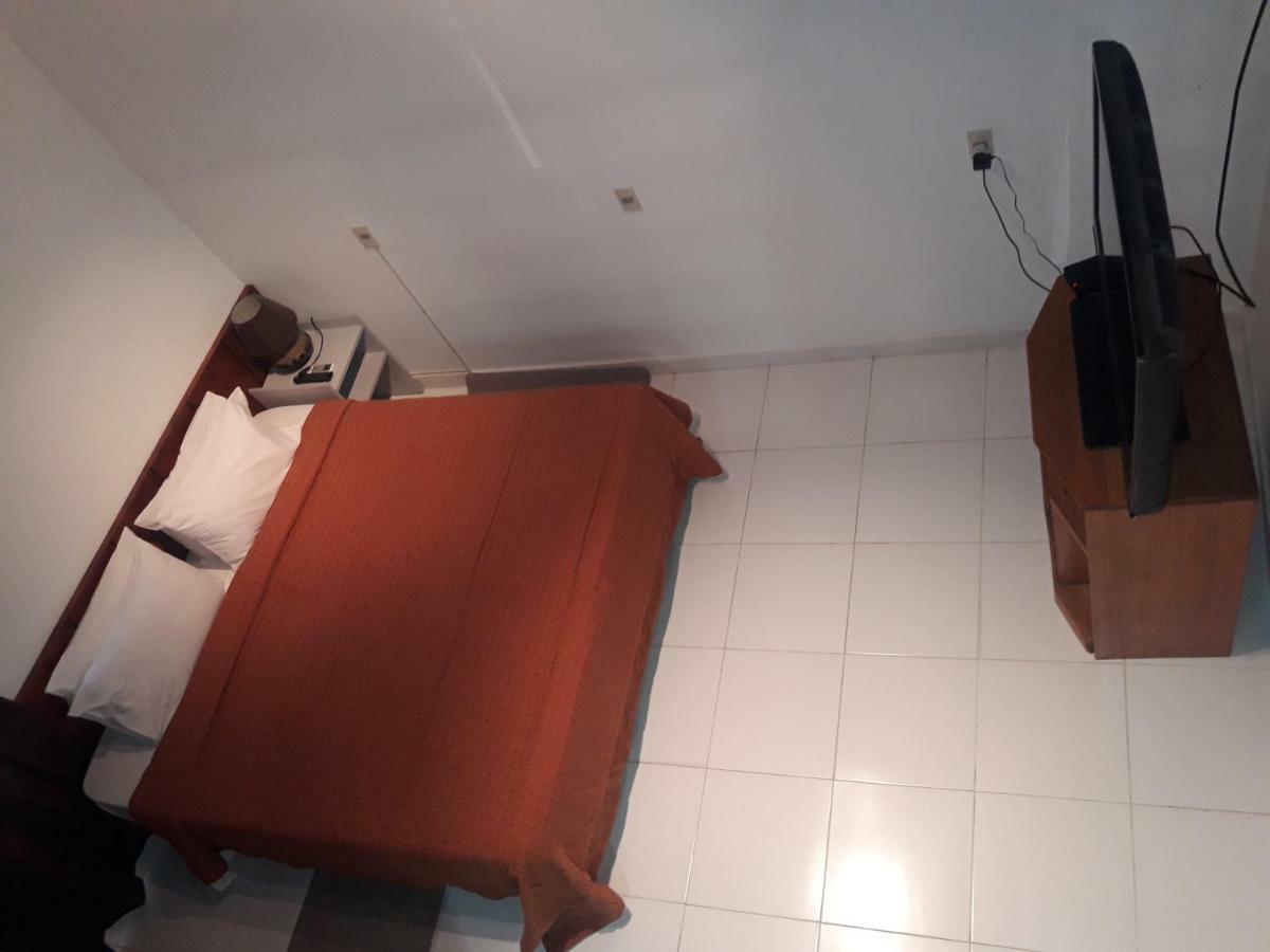 Hotel Casa Jardin 亚松森 外观 照片