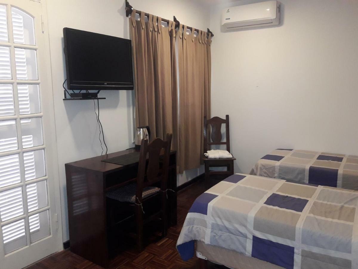 Hotel Casa Jardin 亚松森 外观 照片